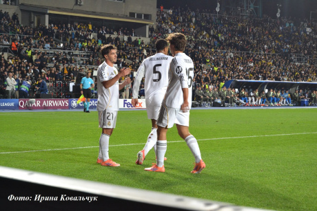 Футболисты «Реала» семь раз «рвали кресты». Клуб расследует причины травм Футболисты «Реала» семь раз «рвали кресты». Клуб расследует причины травм