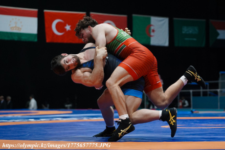 Ислам Евлоев принёс Казахстану очередную медаль на чемпионате Азии по борьбе Ислам Евлоев принёс Казахстану очередную медаль на чемпионате Азии по борьбе