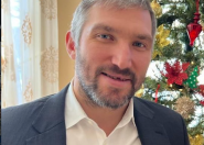 Хет-трик Овечкина помог «Вашингтону» обыграть «Юту» Хет-трик Овечкина помог «Вашингтону» обыграть «Юту»